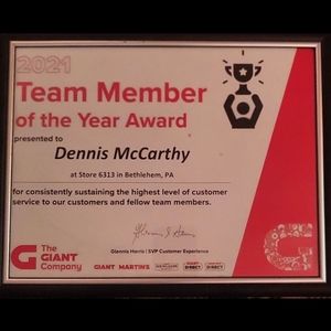 Meet your Posher, Dennis